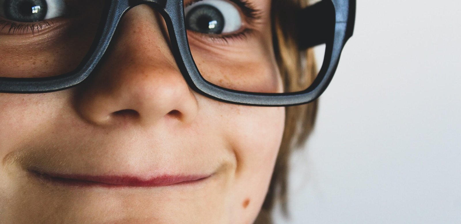 marketing mindscape boy with glasses